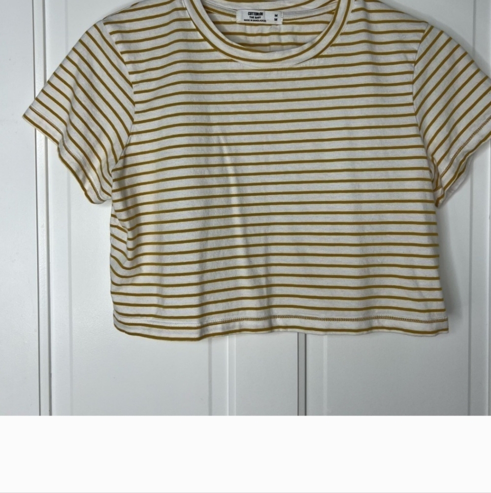 Cotton On baby crop T shirt, crew neck, stripes white mustard size medium